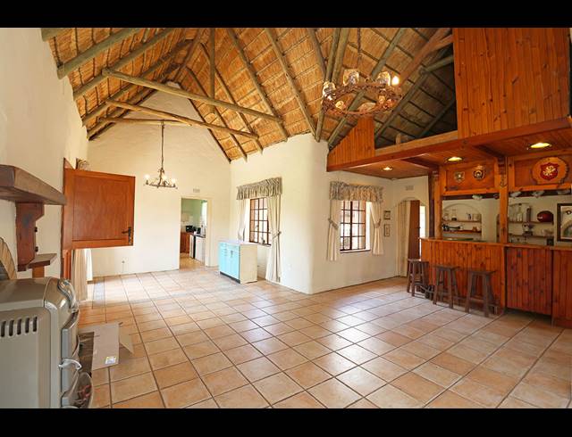 4 BEDROOM FREEHOLD FOR SALE IN GLENHAZEL
